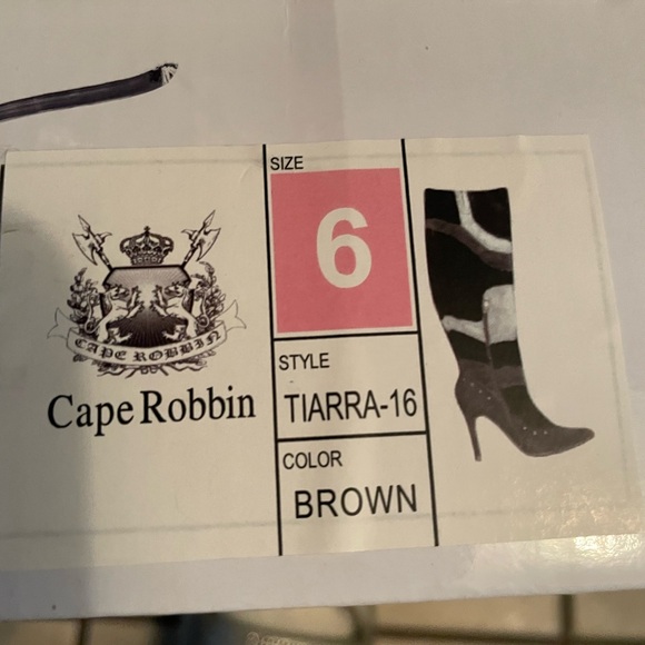 Cape Robbin - Picture 8 of 8